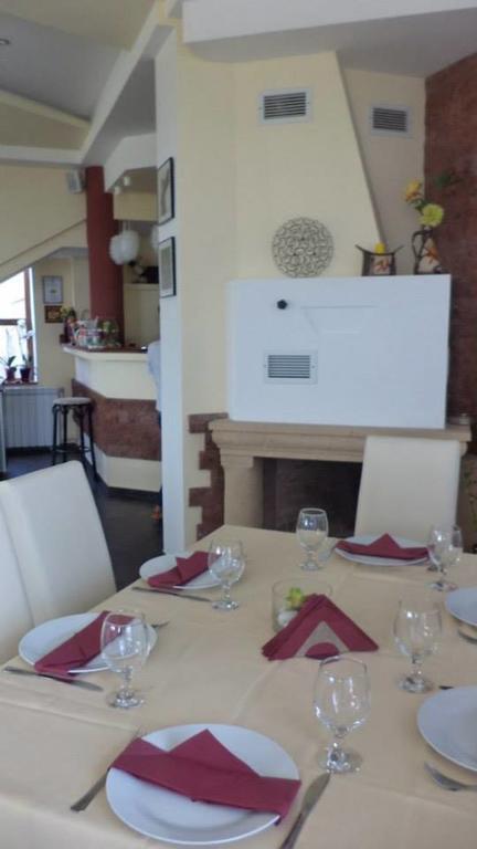 Happy Ring Guest Rooms Haskovo Exterior foto