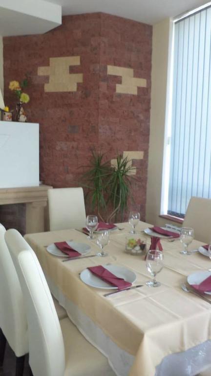 Happy Ring Guest Rooms Haskovo Exterior foto