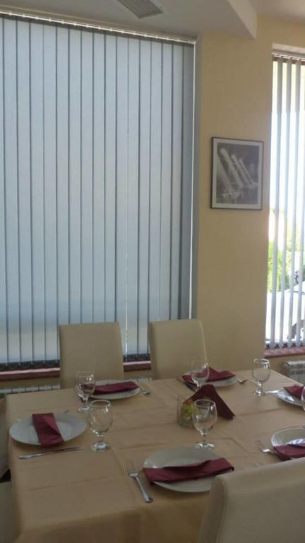 Happy Ring Guest Rooms Haskovo Exterior foto